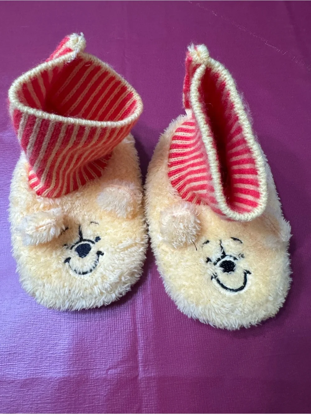 Disney Baby Pooh Bear Fuzzy Booties Slippers Size 4